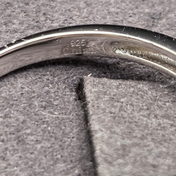 Green Chrome Diopside Rhodium Over Sterling Silver Ring. Size 9 - Picture 3 of 4